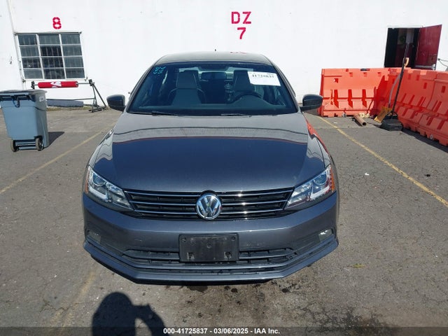 3VWD17AJ2GM267997 Volkswagen 1.8t