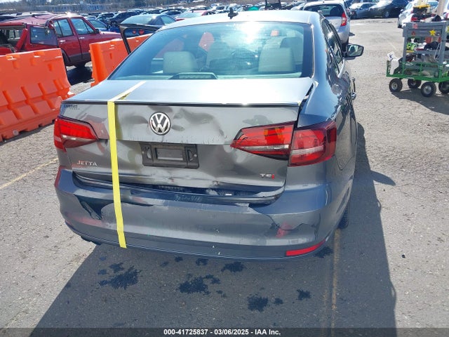 3VWD17AJ2GM267997 Volkswagen 1.8t