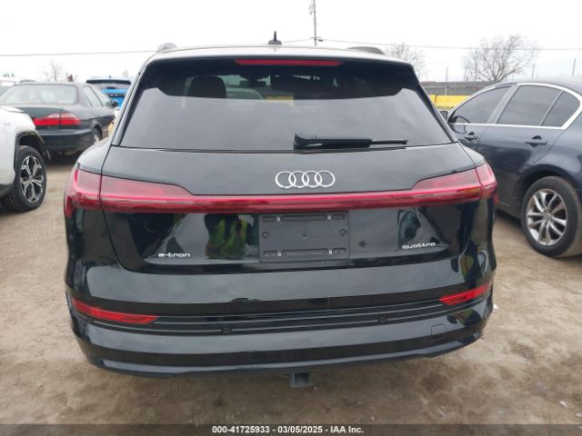 WA1LAAGEXMB019208 Audi E-tron Premium Plus Quattro