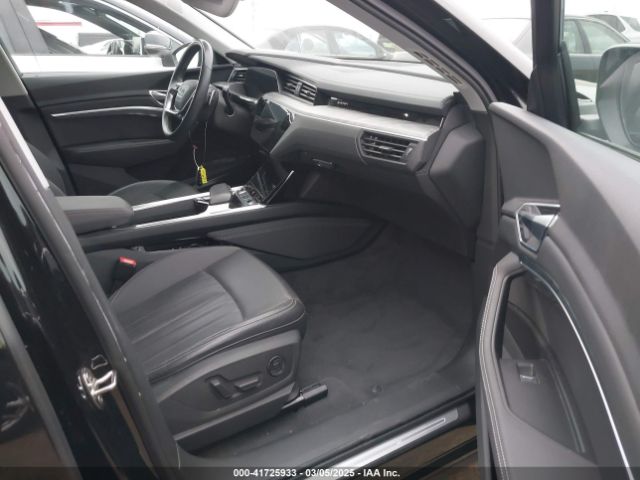 WA1LAAGEXMB019208 Audi E-tron Premium Plus Quattro