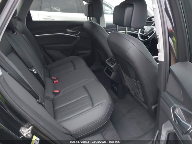 WA1LAAGEXMB019208 Audi E-tron Premium Plus Quattro