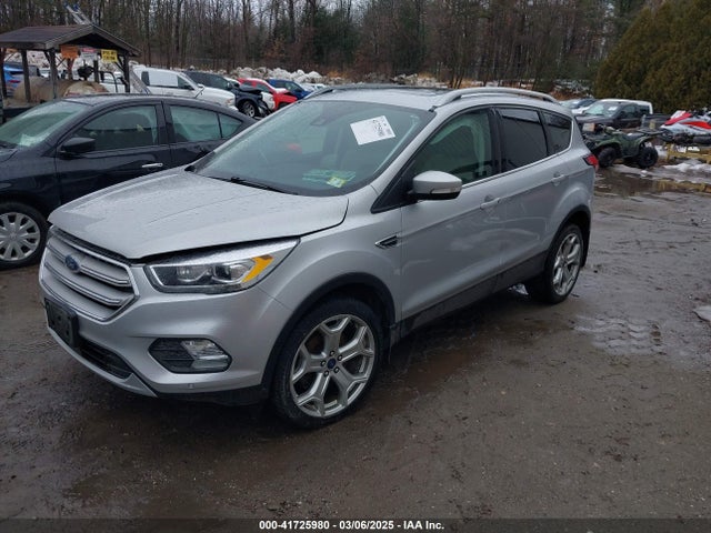 1FMCU9J9XKUC57029 Ford Escape Titanium