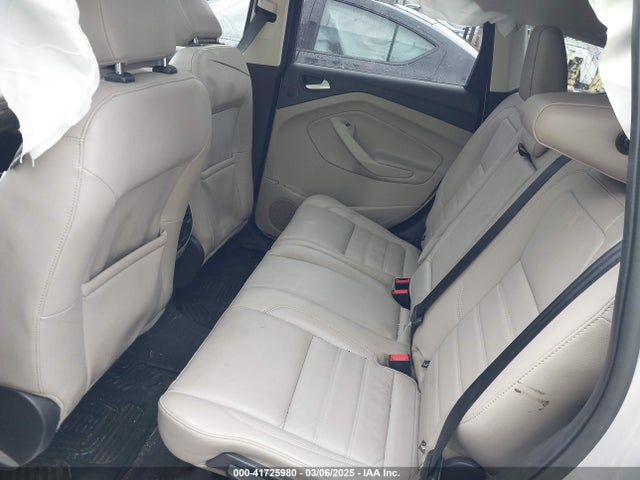 1FMCU9J9XKUC57029 Ford Escape Titanium