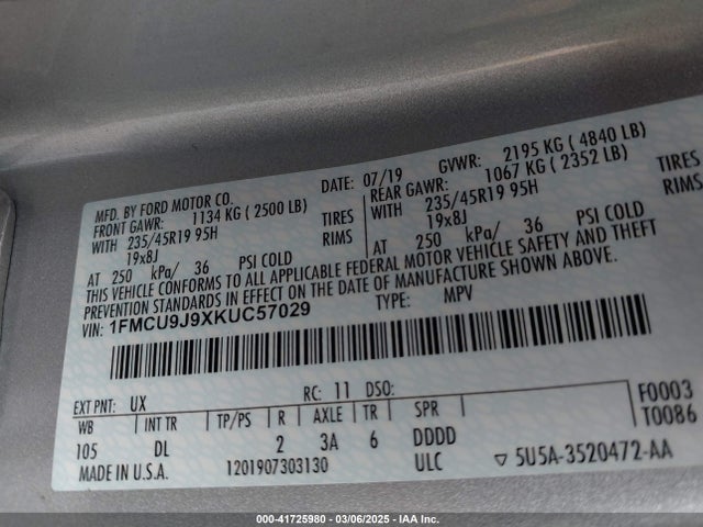 1FMCU9J9XKUC57029 Ford Escape Titanium