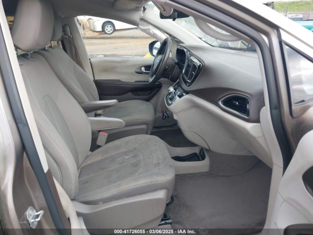 2018 CHRYSLER PACIFICA 2C4RC1AG8JR175121 Photo 4