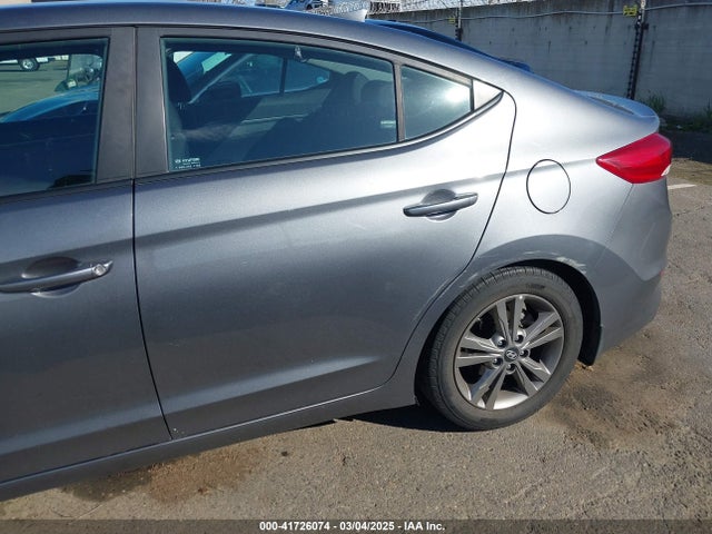5NPD84LF1JH357287 Hyundai ELANTRA SEL