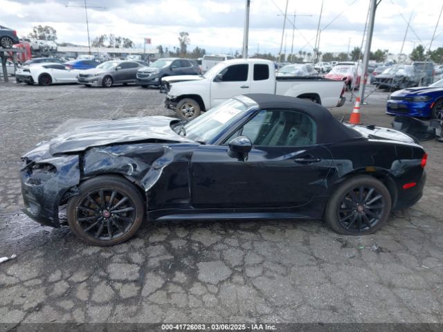 JC1NFAEK7J0138993 Fiat 124 Spider Lusso