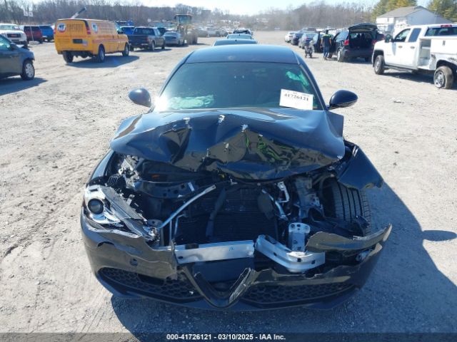 ZARFAEEN9H7551464 Alfa Romeo Giulia Ti Awd
