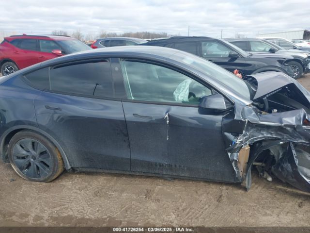 7SAYGDED3SF229605 Tesla Model Y Long Range Dual Motor All-wheel Drive