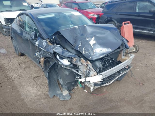 7SAYGDED3SF229605 Tesla Model Y Long Range Dual Motor All-wheel Drive