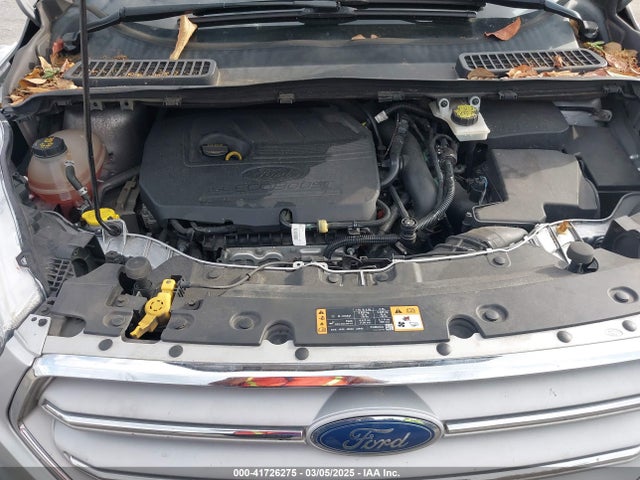 1FMCU0GDXJUC27678 Ford ESCAPE SE