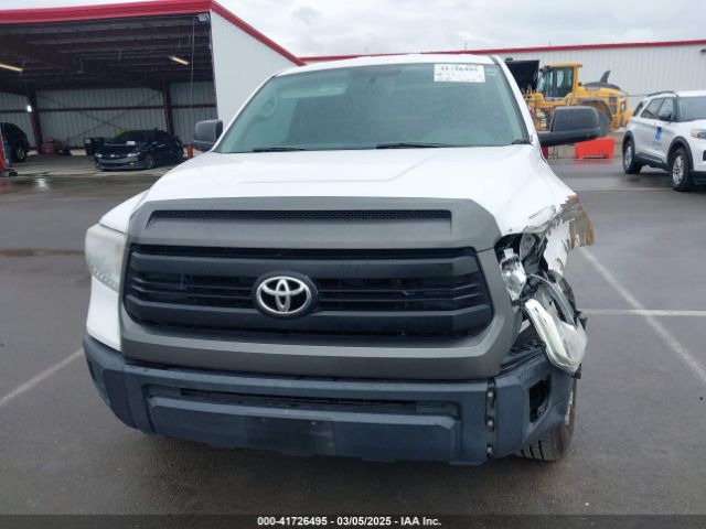 5TFNY5F12HX215765 Toyota Tundra Sr 5.7l V8