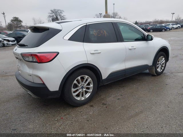 1FMCU9G67LUB80232 Ford ESCAPE SE