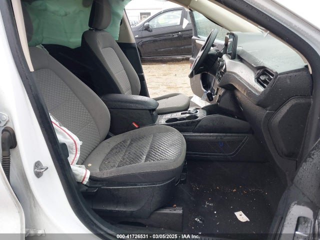 1FMCU9G67LUB80232 Ford ESCAPE SE