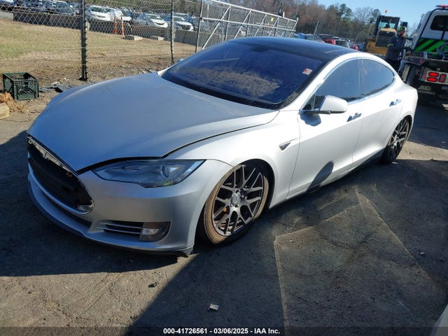 2013 TESLA MODEL S 5YJSA1CNXDFP05737 Photo 1