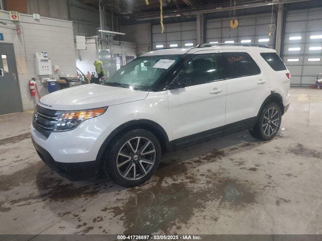 Ford EXPLORER XLT 2015 1FM5K7D81FGC36693 Image 2