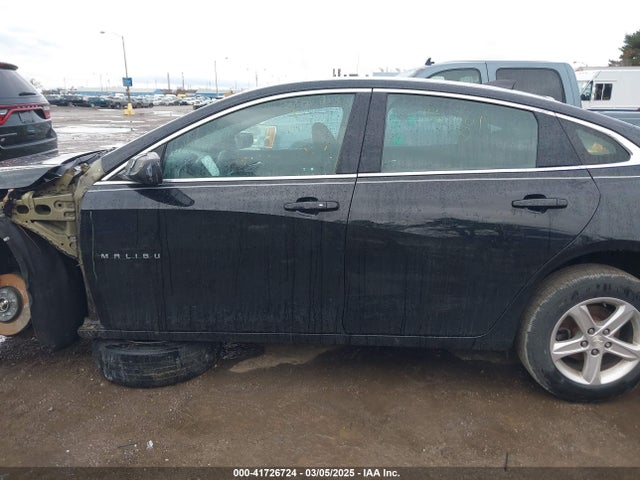 1G1ZB5ST7KF131084 Chevrolet Malibu 1ls