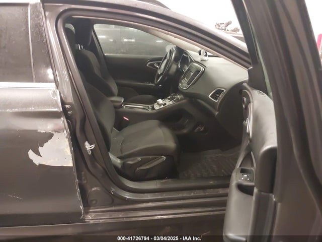 Chrysler 200 Limited 2015 1C3CCCAB9FN536788 Image 5