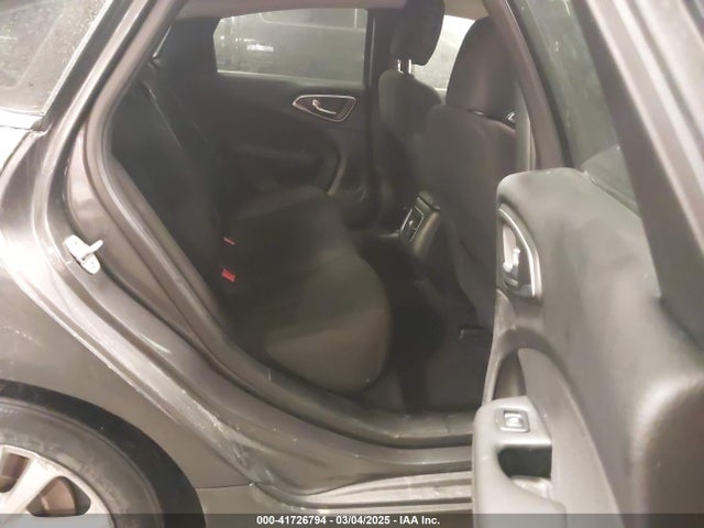 Chrysler 200 Limited 2015 1C3CCCAB9FN536788 Image 8