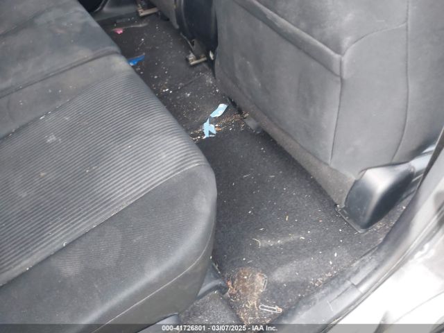 JTMZFREV6HJ110801 Toyota RAV4 LE