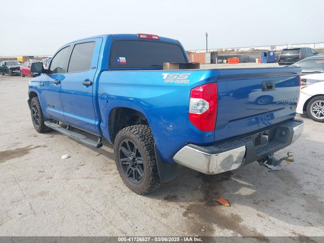 5TFEY5F17JX239677 Toyota Tundra Sr5 5.7l V8
