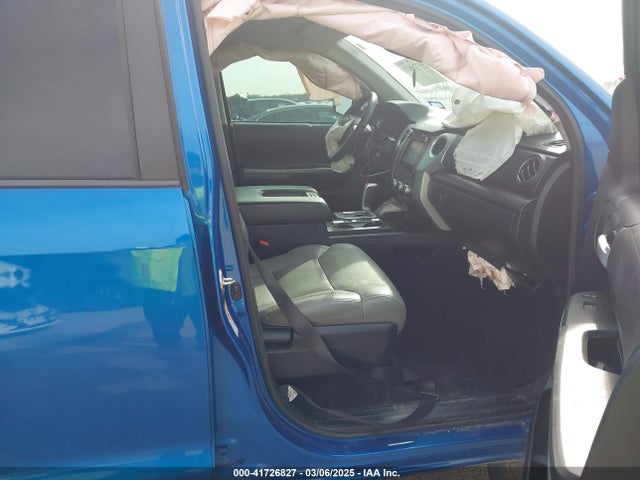 5TFEY5F17JX239677 Toyota Tundra Sr5 5.7l V8