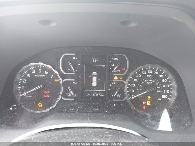 5TFEY5F17JX239677 Toyota Tundra Sr5 5.7l V8