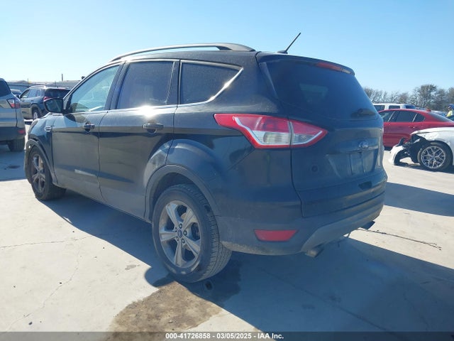 1FMCU0G99GUC19883 Ford ESCAPE SE