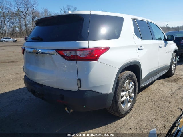 Chevrolet Traverse Ls 2019 1GNEVFKWXKJ239779 Image 4