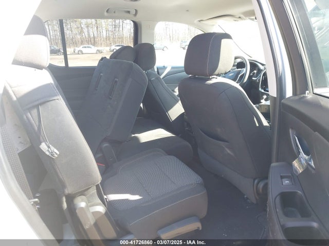 Chevrolet Traverse Ls 2019 1GNEVFKWXKJ239779 Image 8