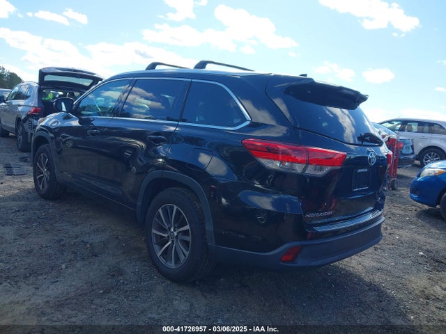5TDKZRFH4HS512630 Toyota Highlander Xle