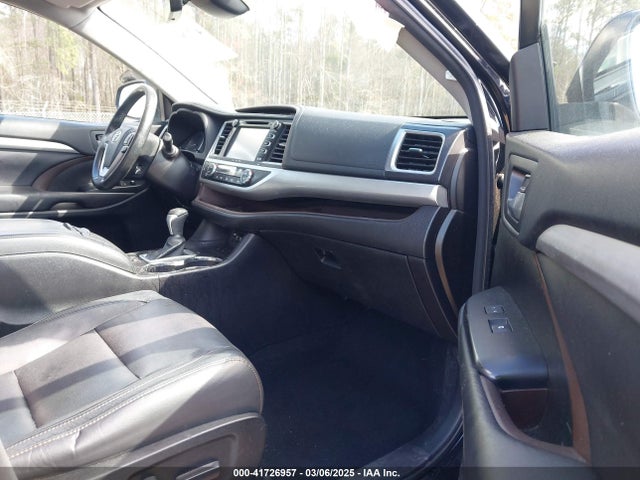 5TDKZRFH4HS512630 Toyota Highlander Xle
