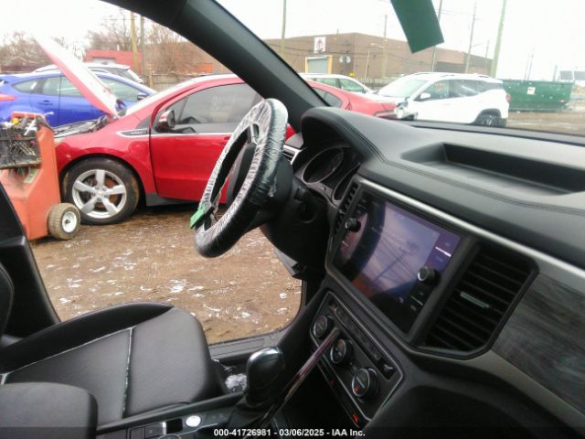 1V26E2CA0LC211728 Volkswagen Atlas Cross Sport 3.6l V6 Se W/technology/3.6l V6 Se W/technology R-line