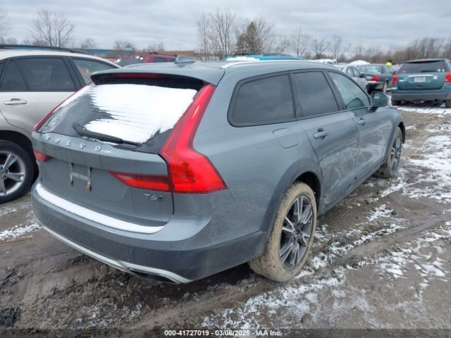 2017 VOLVO V90 CROSS COUNTRY YV4A22NLXH1001026 Photo 3