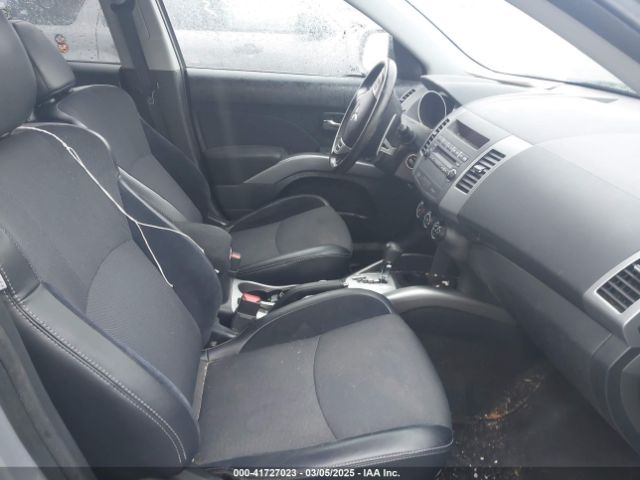 2011 MITSUBISHI OUTLANDER JA4JT3AW7BU036029 Photo 4