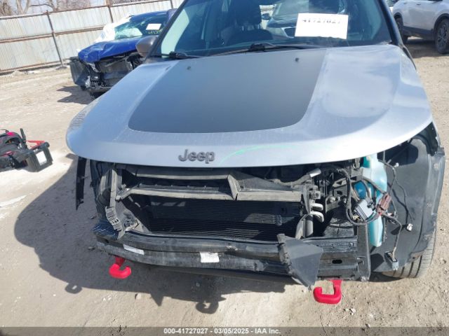 3C4NJDDB6JT501744 Jeep Compass Trailhawk 4x4