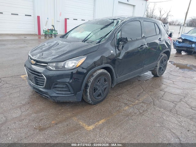 3GNCJKSB5JL250074 Chevrolet TRAX LS