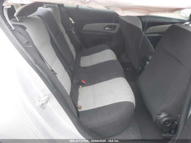 1G1PA5SH3E7138313 Chevrolet Cruze Ls Auto