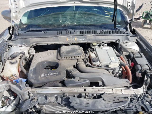 3FA6P0LU8FR266272 Ford Fusion Hybrid Se