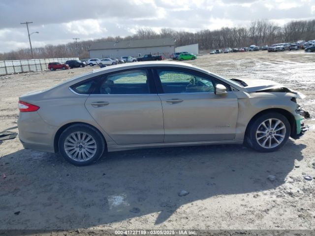 3FA6P0LU8FR266272 Ford Fusion Hybrid Se