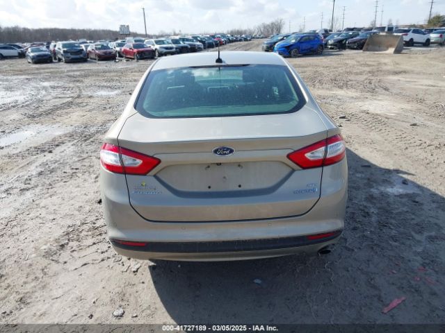 3FA6P0LU8FR266272 Ford Fusion Hybrid Se