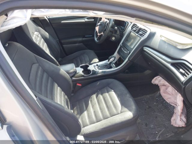 3FA6P0LU8FR266272 Ford Fusion Hybrid Se