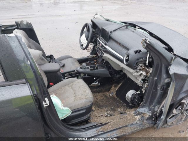3KPF24AD6KE030465 KIA Forte Lxs