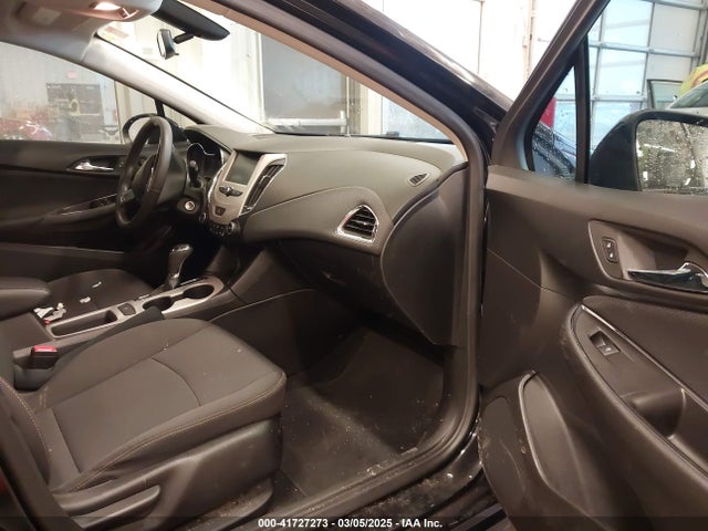 1G1BC5SM0J7143108 Chevrolet Cruze Ls Auto