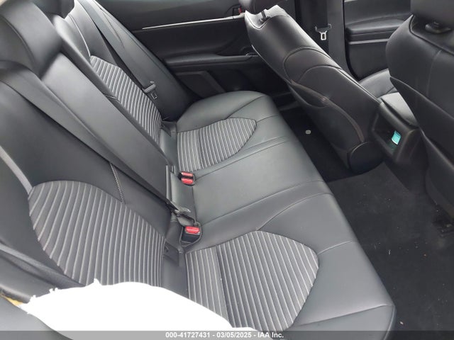 4T1B11HK1JU143854 Toyota CAMRY SE