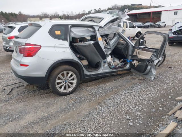 2016 BMW X3 5UXWX9C57G0D65711 Photo 3
