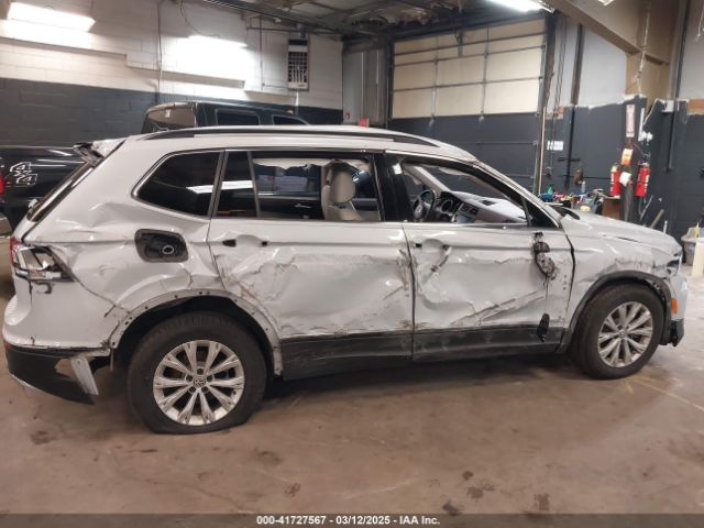 2019 VOLKSWAGEN TIGUAN 3VV2B7AX3KM015293 Photo 5
