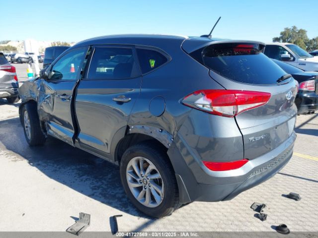 KM8J33A40GU109703 Hyundai TUCSON SE