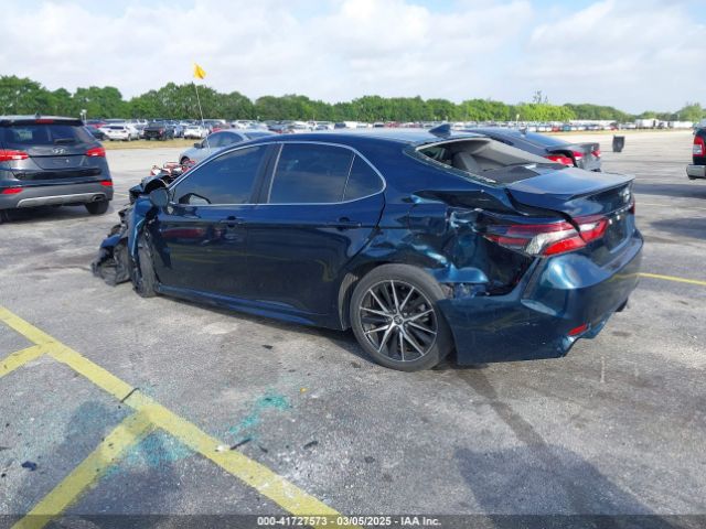 2021 TOYOTA CAMRY 4T1G11AK2MU616519 Photo 2