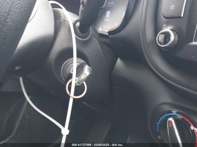 KNDJ23AU2R7905460 KIA SOUL LX